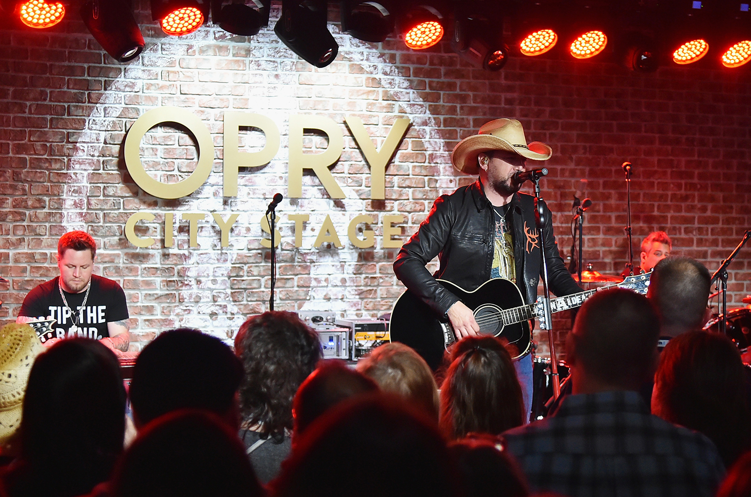 jason-aldean-opry-city-2018-billboard-1548